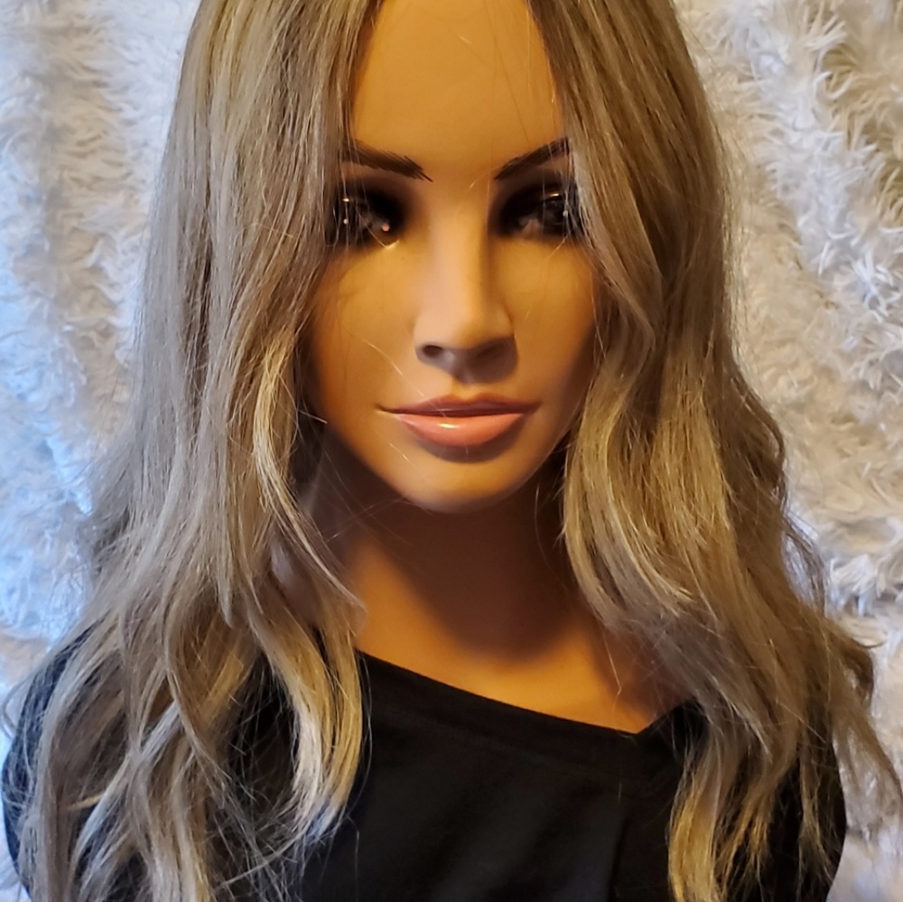 Belle Tress Dalgona 23 rootbeer float blonde